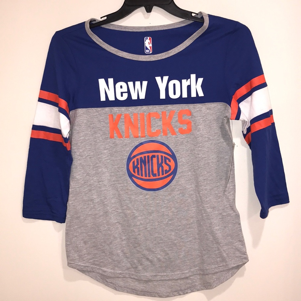 New York Knicks 3/4 Sleeve Baseball Raglan NWT M